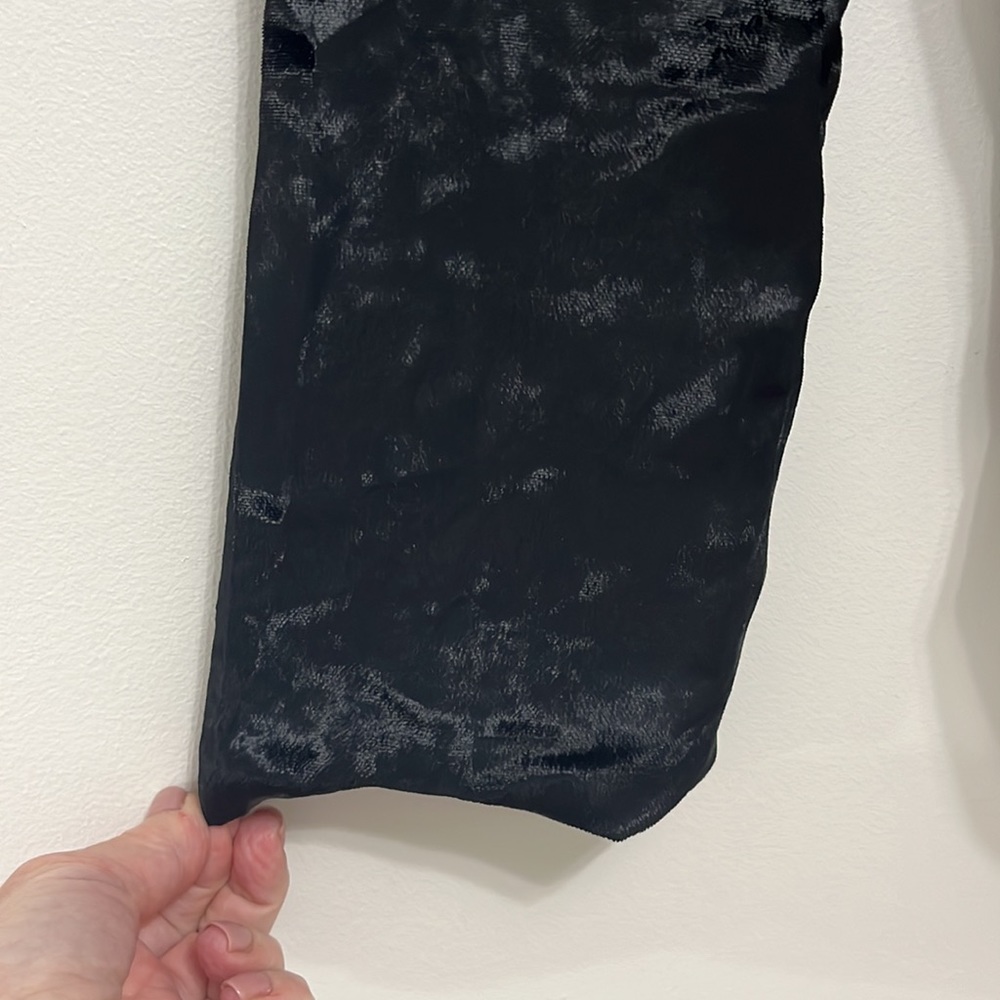 Marc Jacobs crushed velvet top - Picture 3 of 9